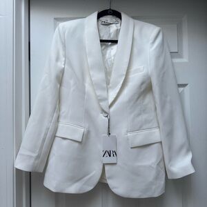 NWT Zara White Blazer, size Large